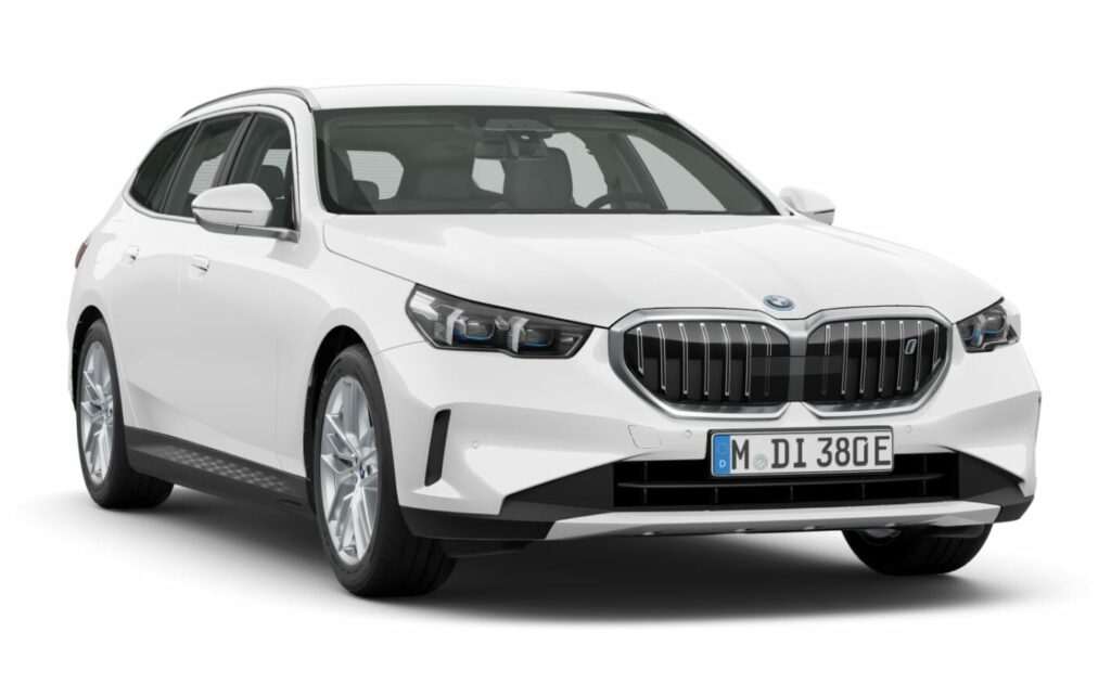BMW i5 eDrive40 Touring in Alpinweiß uni mit 19" LMR Triplex-Speiche 933 Silber / MB Neuwagen (2026)