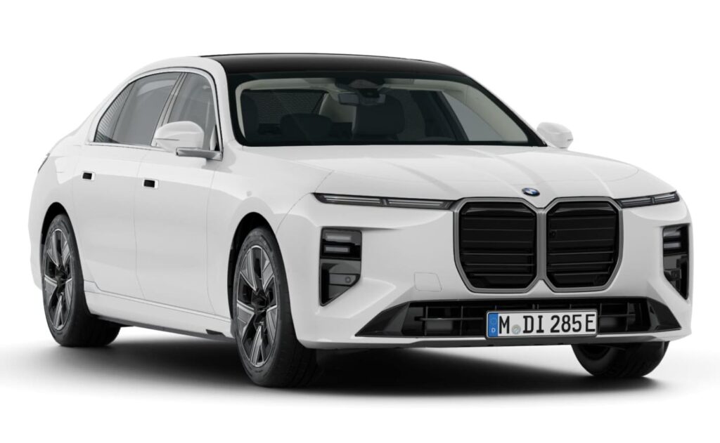 BMW i7 50 xDrive Limousine in Alpinweiß uni mit 20'' Aerodynamikräder 1097 Bicolor mit Mischbereifung Neuwagen (2026)